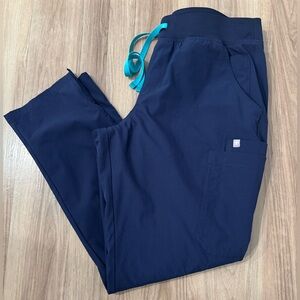 Figs women's Navy FREEx™ Lined Yola™ - Skinny Scrub Pants 2.0